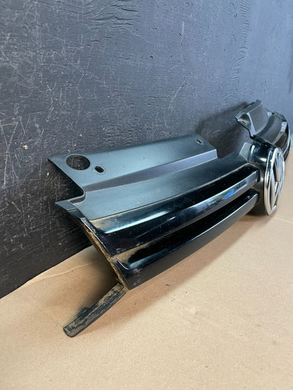 2010 to 2012 Volkswagen Golf /GTI MK6 Front Black Grille Grill AD8320 DG2