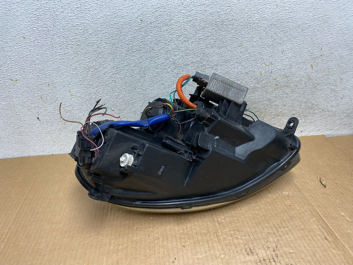 2003 to 2004 Infiniti G35 Right Passenger Side Xenon HID Headlight AI5848 DW6