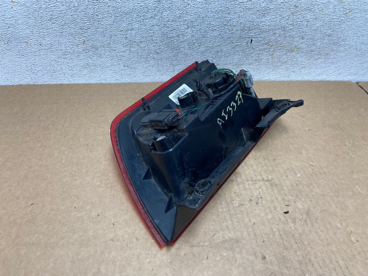 2004 to 2010 Infiniti Qx56 Left Driver LH Side Tail Light AI3327 LK7