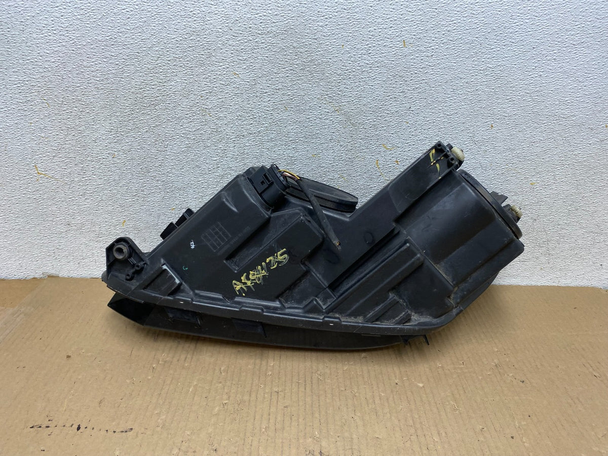 2012 to 2018 Volkswagen Tiguan Right Passenger RH Halogen Headlight AH3062 DW7