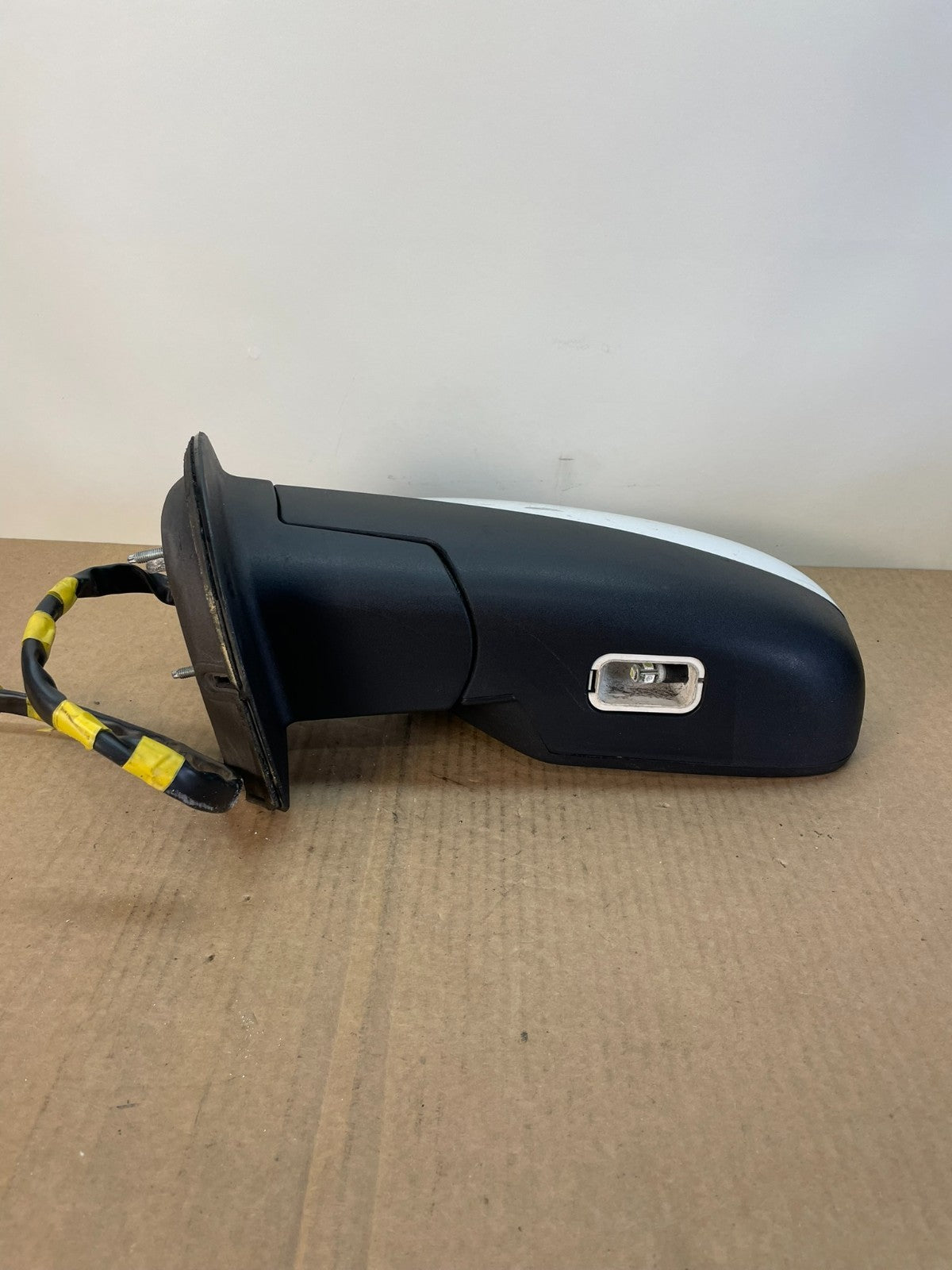 2007 to 2013 Chevrolet Tahoe Silverado Suburban Left Driver Mirror AF5485 DW3