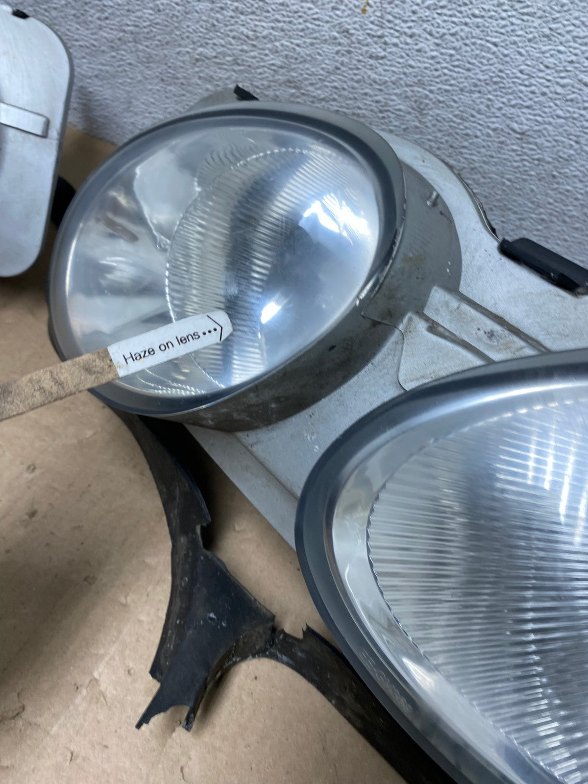 2005 to 2008 Buick Lacrosse Allure Headlights Left+Right Halogen AF3151 LK6