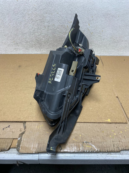 2013 - 2015 Chevrolet Malibu Right Passenger RH Halogen Headlight AI3265 DW10