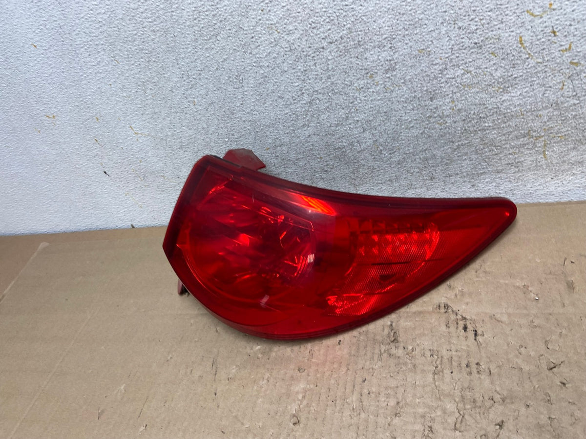 2009 2010 2011 2012 Chevrolet Traverse Right Passenger Tail Light AI2419 LK1
