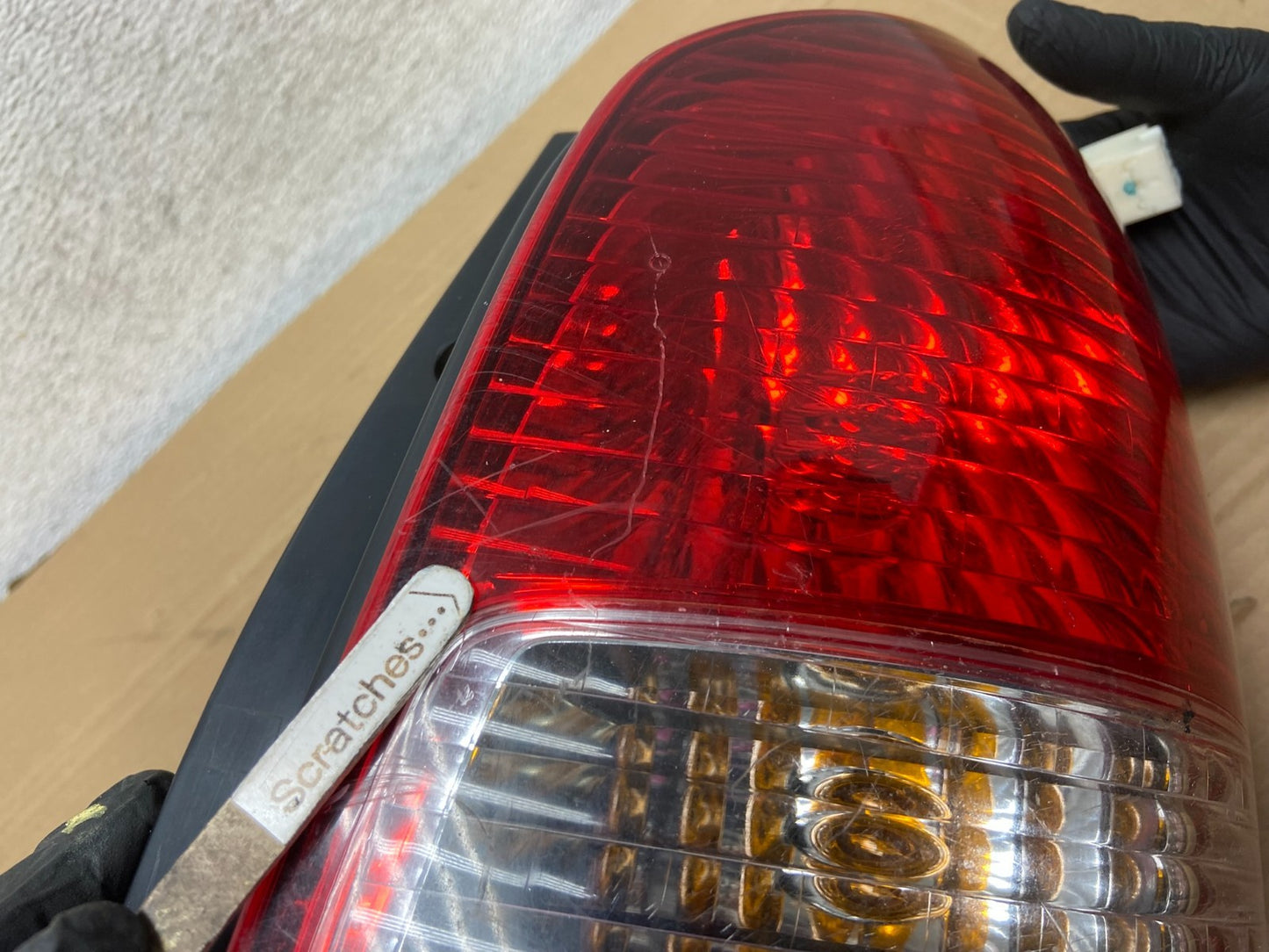 2000 2001 Mazda Mpv Right Passenger RH Side Tail Light AG8910 DW3