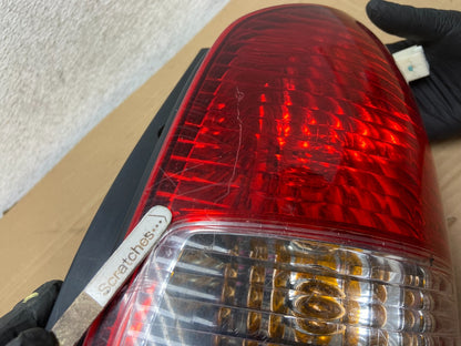2000 2001 Mazda Mpv Right Passenger RH Side Tail Light AG8910 DW3