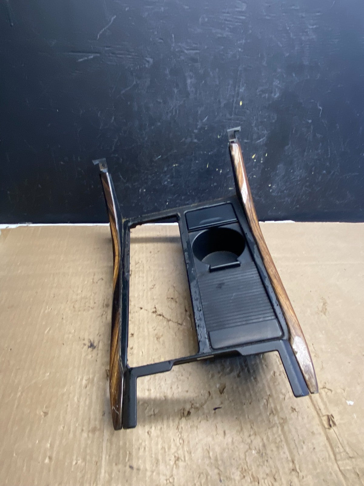 2006-2009 Land Rover Sport Center Console Control Shifter Cup Hol Trim AE2063 DG3