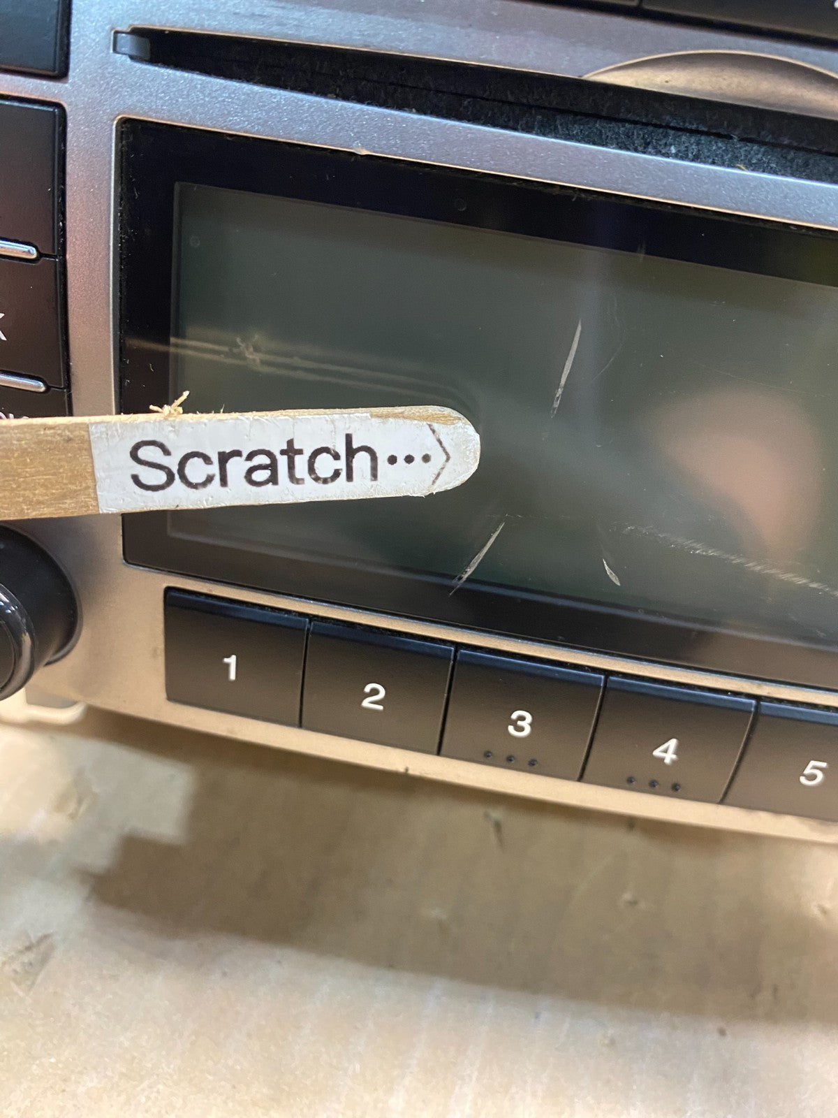 2010 to 2012 Hyundai Santa Fe AM/FM Radio CD Player AE7889 DG1