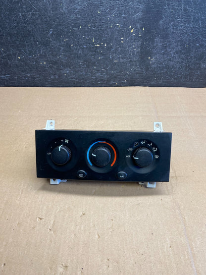 1999 to 2004 Jeep Grand Cherokee A/C Climate Control Bezel ai3203 DG0