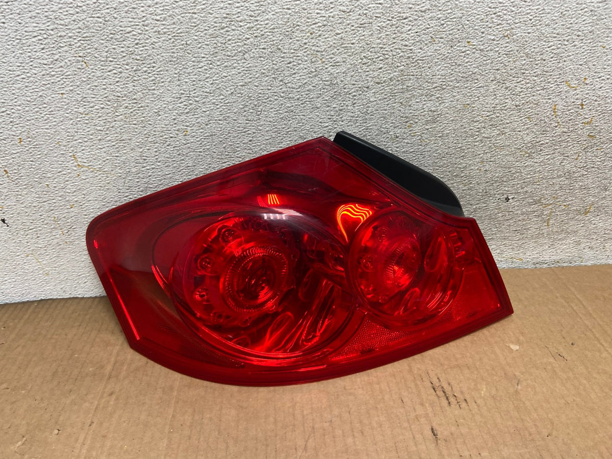 2007 to 2013 Infiniti G35 G37 Sedan Left Driver LH Side Tail Light AI8440 LK0