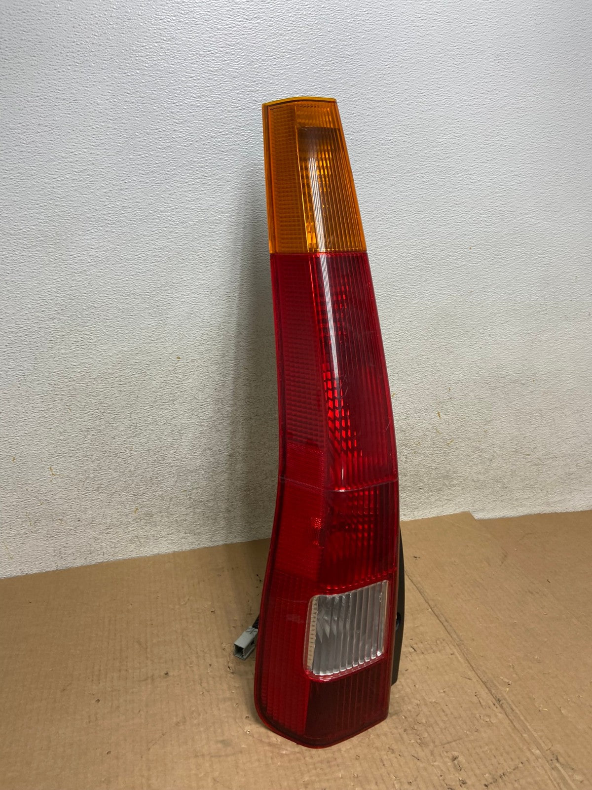 2002 2003 2004 Honda Crv Cr-v Left Driver Lh Tail Light AI4741 LK2