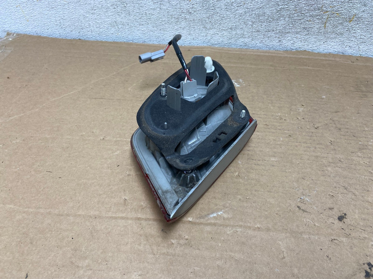 2007-2009 Toyota Camry Hybrid Right Passenger Side Inner Tail Light AH84443