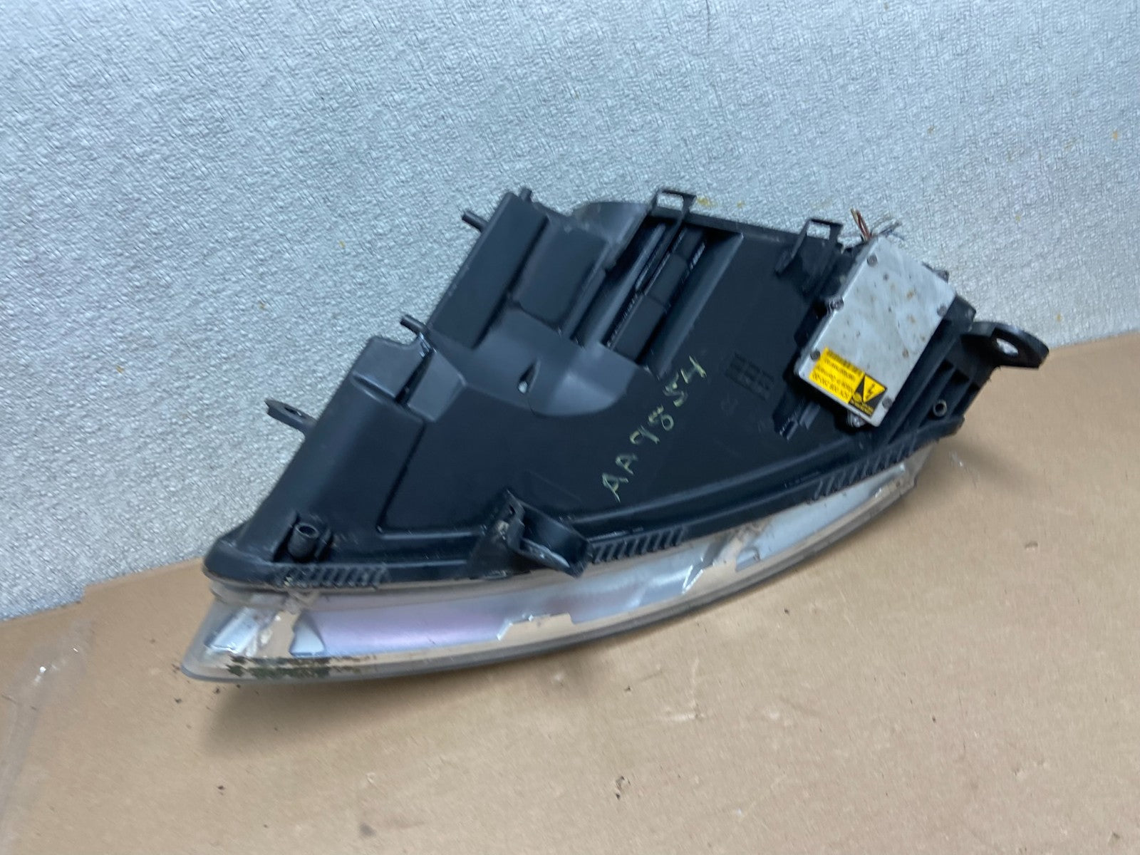 2005 to 2008 Audi A6 Right Passenger Side Headlight Xenon HID OEM AA9854 DW7
