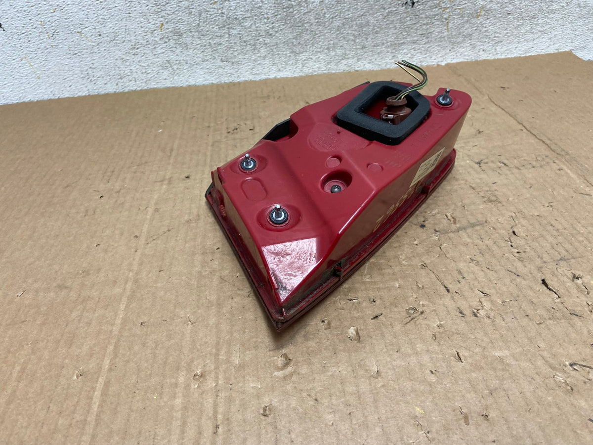 2011 to 2014 Audi A8 Sedan Left Driver LH LED Inner Tail Light AI5562 LK4