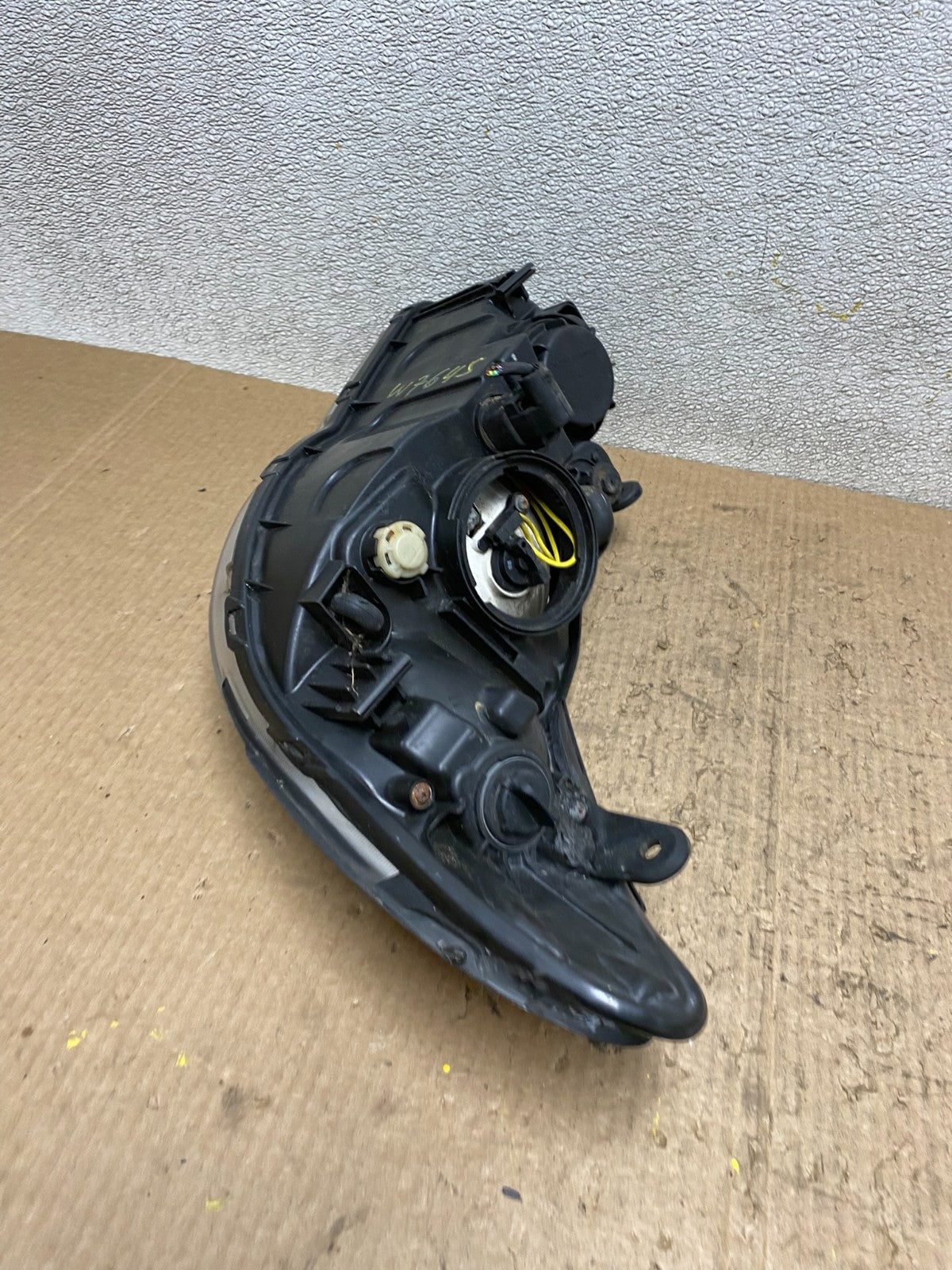 2007 2008 2009 2010 Hyundai Elantra Right Passenger Side Headlight OEM W7645 DW9