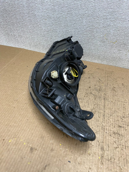 2007 2008 2009 2010 Hyundai Elantra Right Passenger Side Headlight OEM W7645 DW9