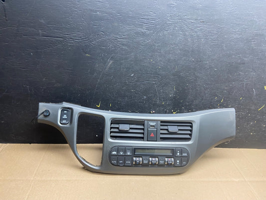 2005 to 2010 Honda Odyssey Radio Climate Control Dash Trim Bezel T9099 DG0