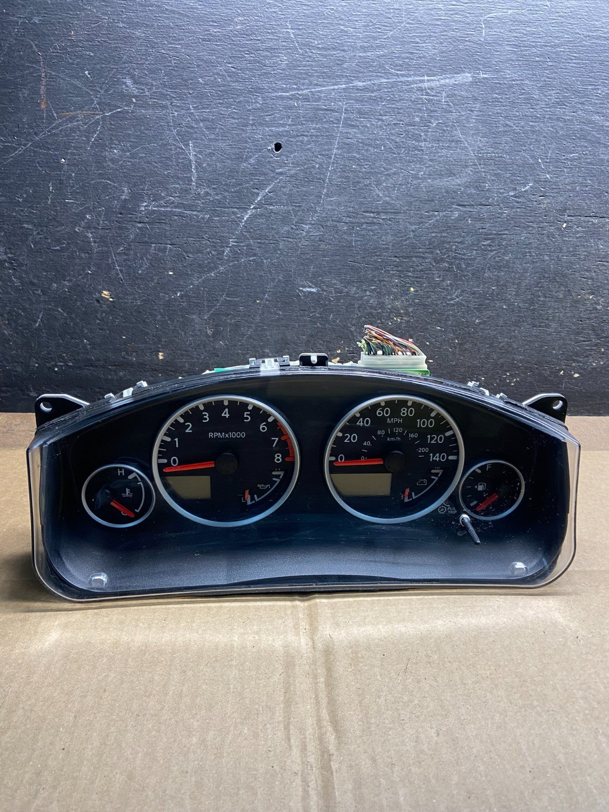 2007-2008 Nissan Pathfinder Xterra Cluster Speedometer Instrument OEM Y7415 DG0