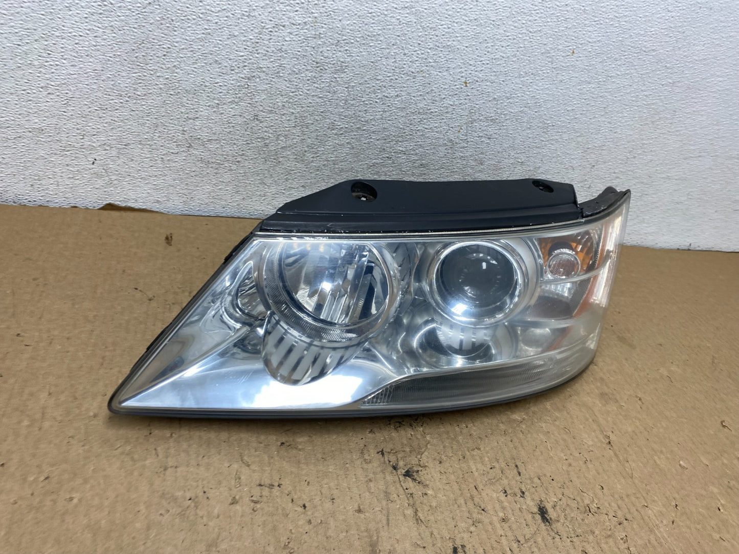 2009 - 2010 Hyundai Sonata Left Driver LH Side Headlight Halogen AG2371 DW2