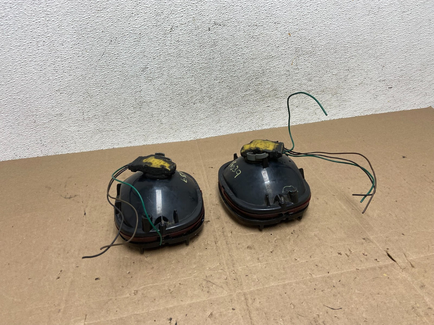 1990 to 1996 Chevrolet Corvette C4 Tail Light Lamp Lens and Housing AE60395