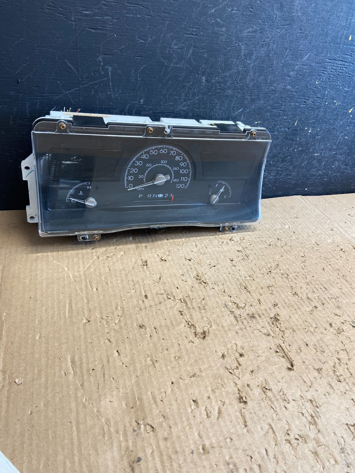 2003 2004 Lincoln Town Car Speedometer Gauge Cluster af1601 DG0
