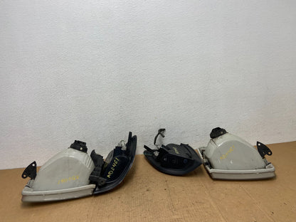 2001-2004 Toyota Sequoia Left+Right Side Halogen Headlights AD0461 DW10