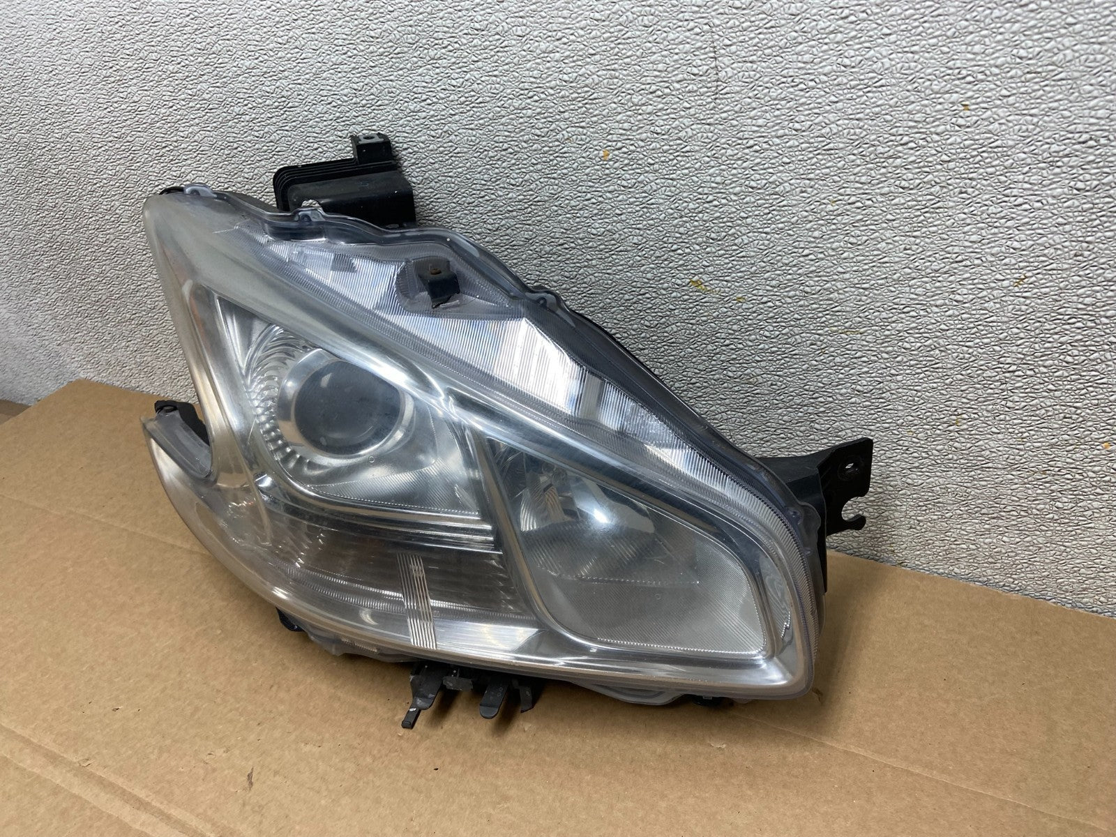 Halogen 2009-2014 Nissan Maxima Right Passenger Headlight AB3456 DW1