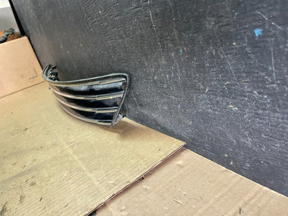 2004 Lexus ES330 Front Upper Grill Grille J4110 PS1