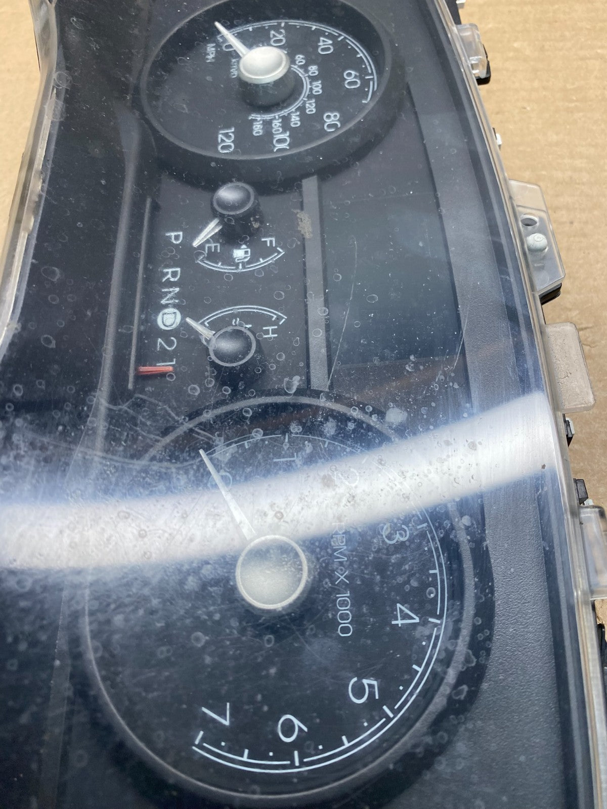 2009 to 2010 Mercury Marquis Speedometer Cluster Gauge Oem s6398 DG5