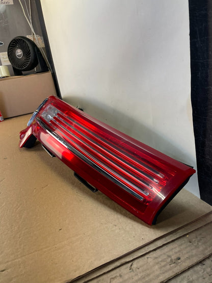 2010 to 2019 Lincoln Mkt Trunk Center Tail Light Panel Camera ag9800 DG1