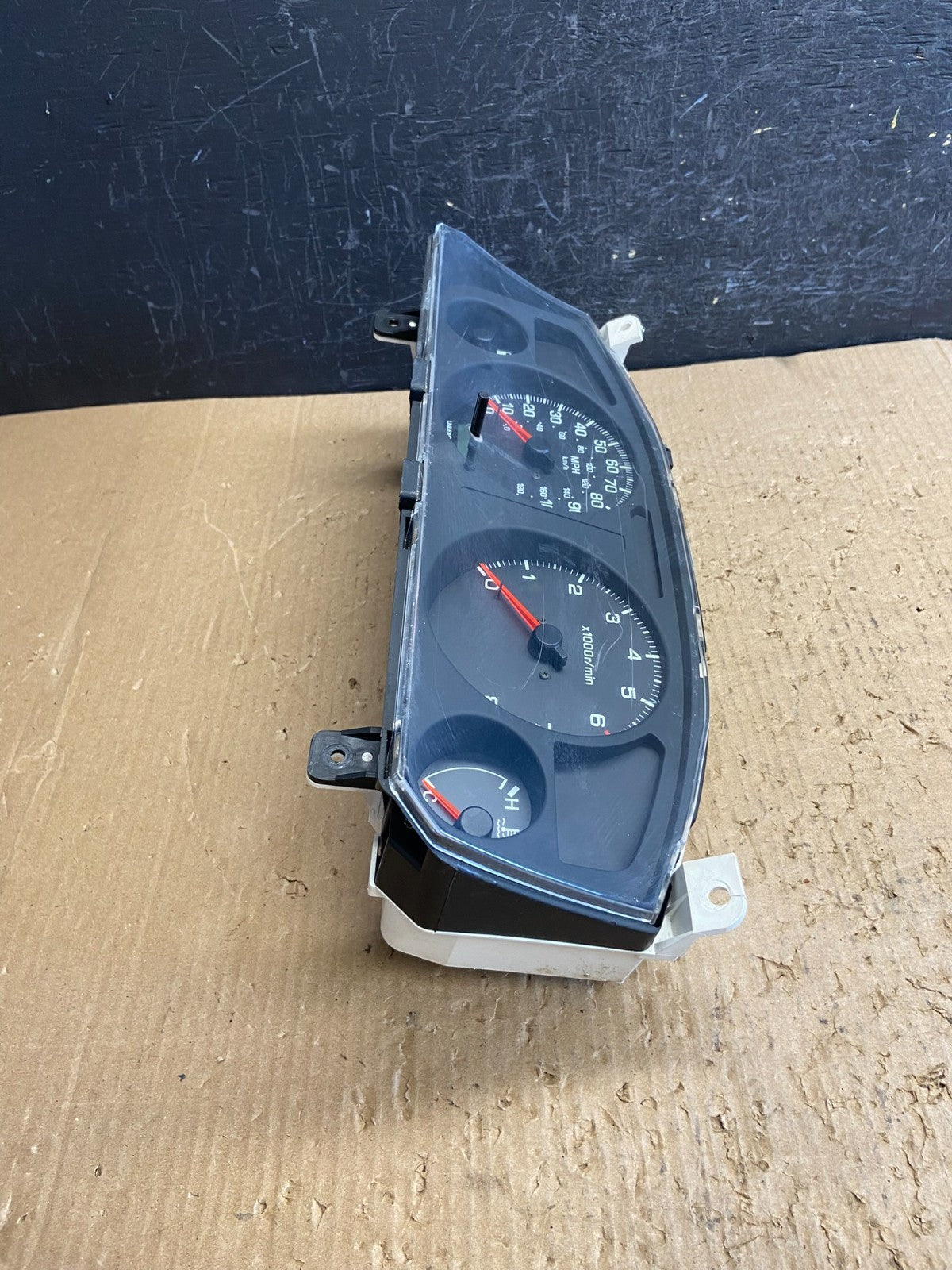 1998 to 1999 Nissan Frontier Xterra Speedometer Instrument Cluster AF15792