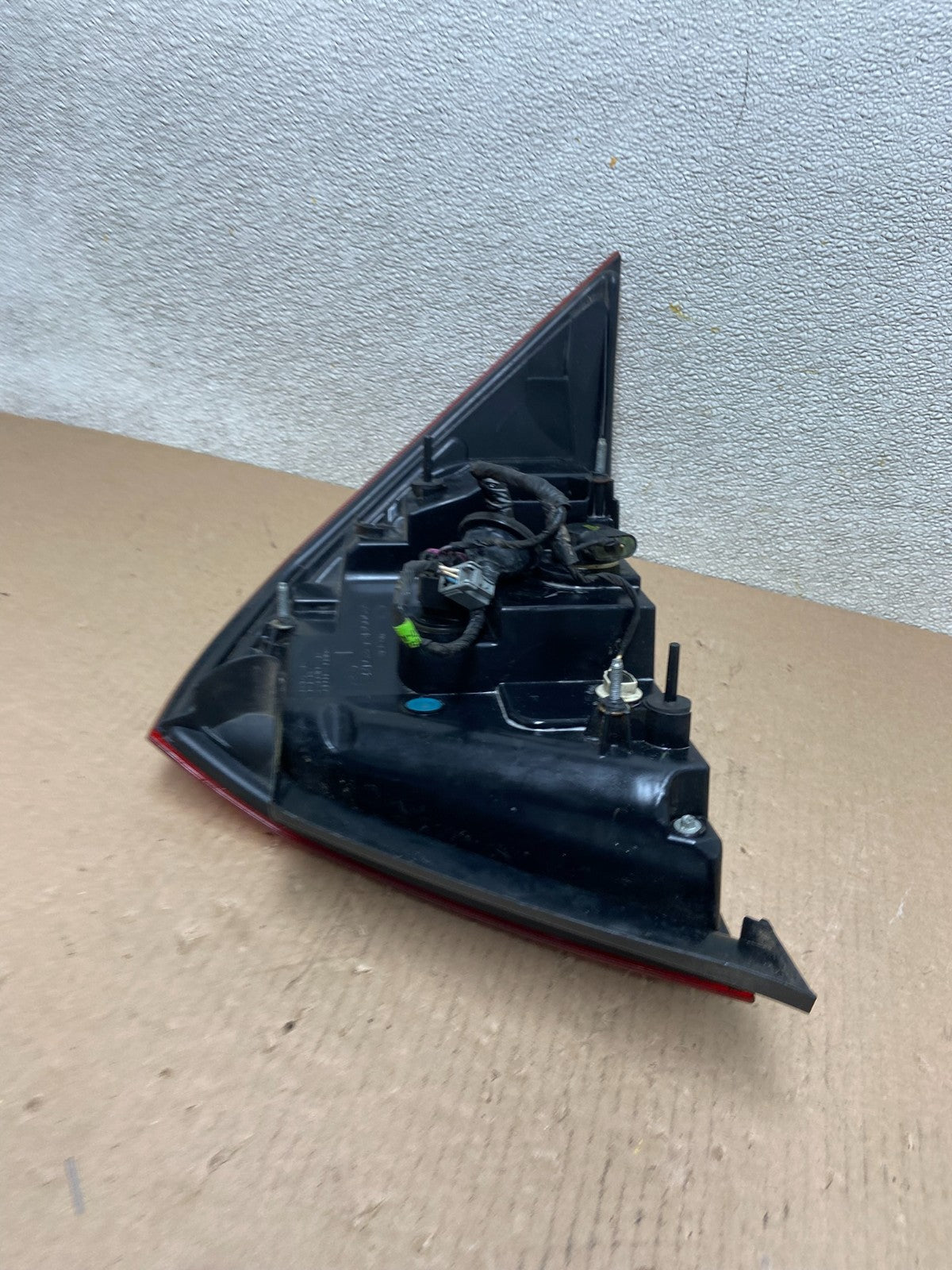 2005 to 2007 Mercury Montego Left Driver LH Side Tail Light AD1004 LK5