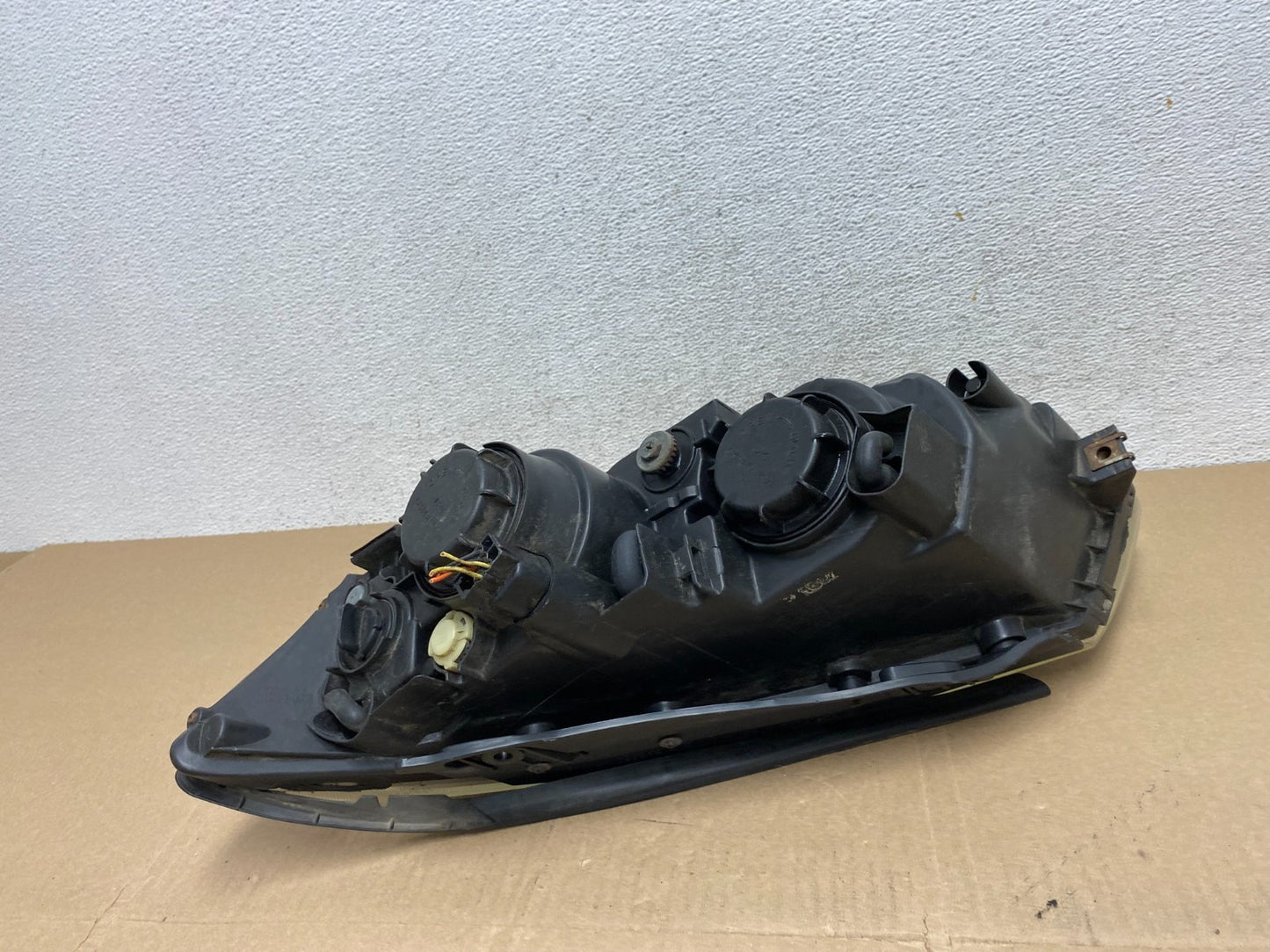2006-2008 Hyundai Sonata Right Passenger Rh Side Headlight Halogen AE6637 DW5