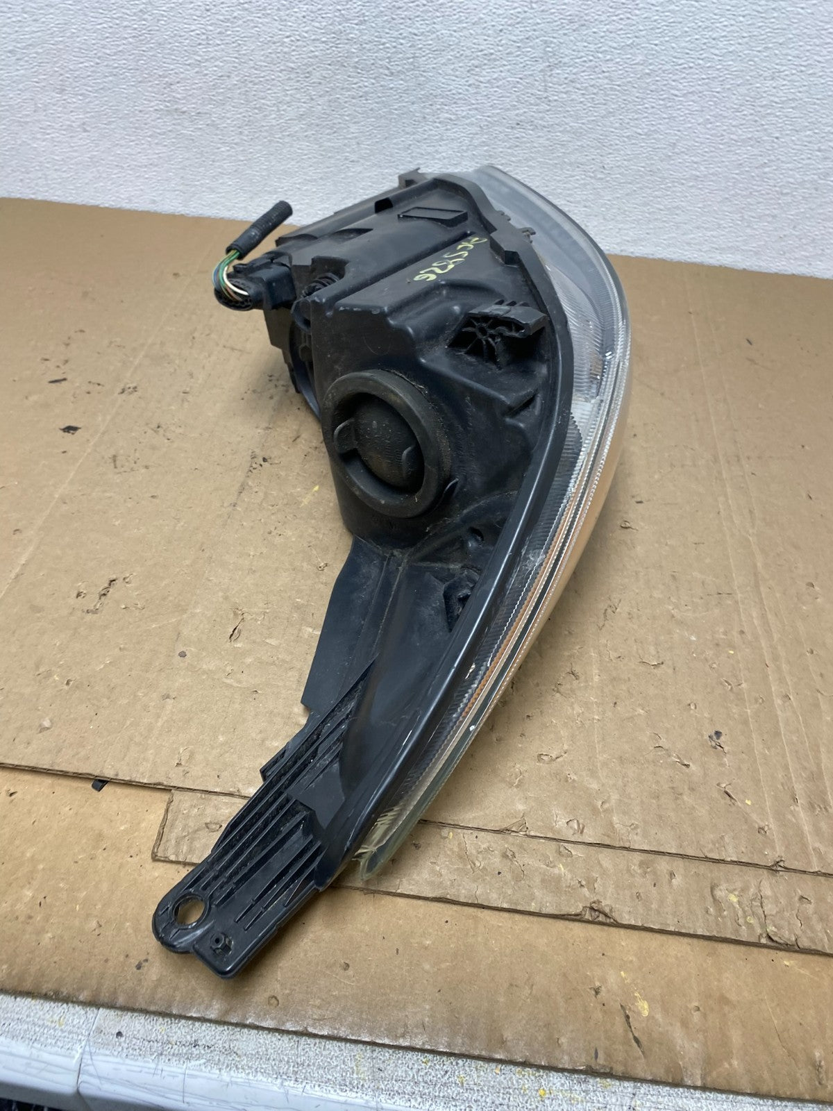 2015 to 2018 Ford Focus Left Driver LH Side Headlight AC5826 DW8
