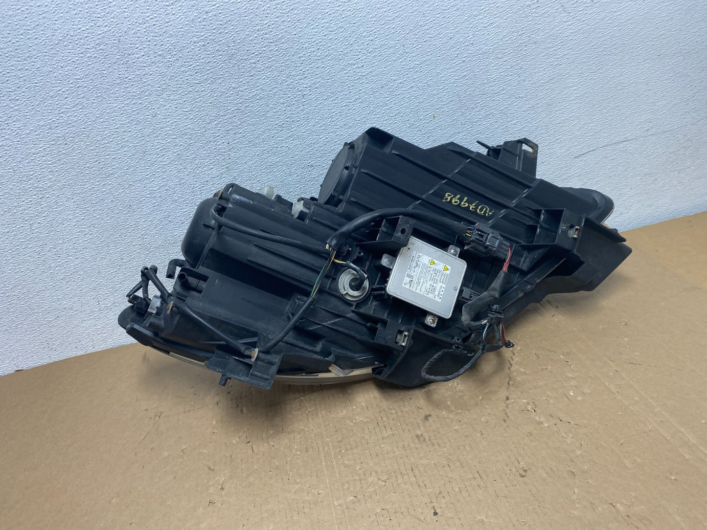 2010 - 2012 Mazda Cx9 Cx-9 Left Driver LH Headlight Xenon HID AD7998 DW8