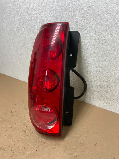 2007 to 2011 GMC Yukon Left Driver LH Side Tail Light AG43131