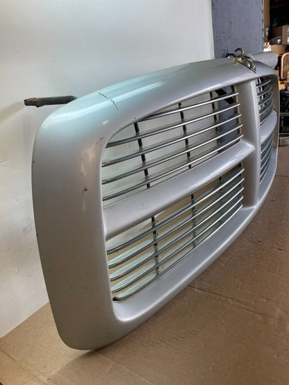 2002 2003 2004 2005 Dodge Ram 1500  Upper Front Grill Grille ag2942 DG2