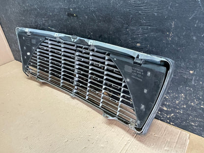 1994 - 1999 Mercedes-Benz W140 S600 S500 S320 Front Upper Grille OEM AA1944 DG10