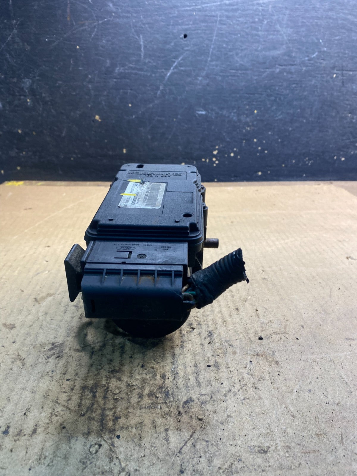 2009 2010 Ford E250 E350 Econoline Anti-Lock ABS Antilock Brake Pump Z2414 DG2