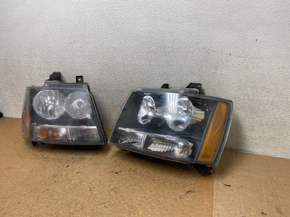 2007 to 2013 Chevrolet Suburban Tahoe Left+Right Set Headlights DEPO T0677 DW1