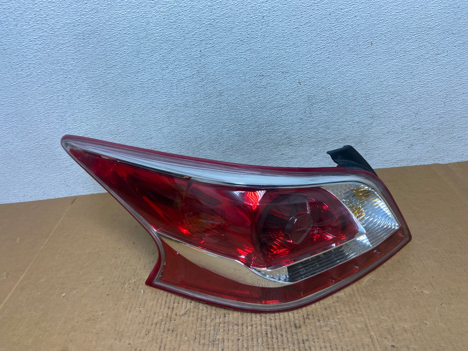 2013 2014 2015 Nissan Altima Left Driver LH Side Tail Light AE0345 LK0