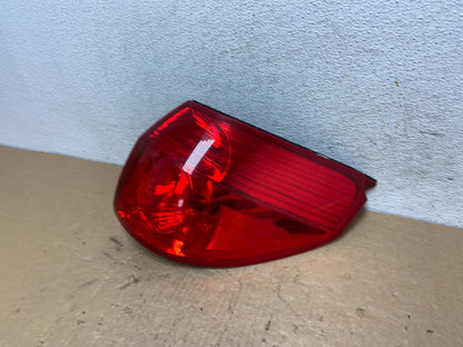 2006 - 2010 Toyota Sienna Right Passenger Side Tail Light AF8064 DW1