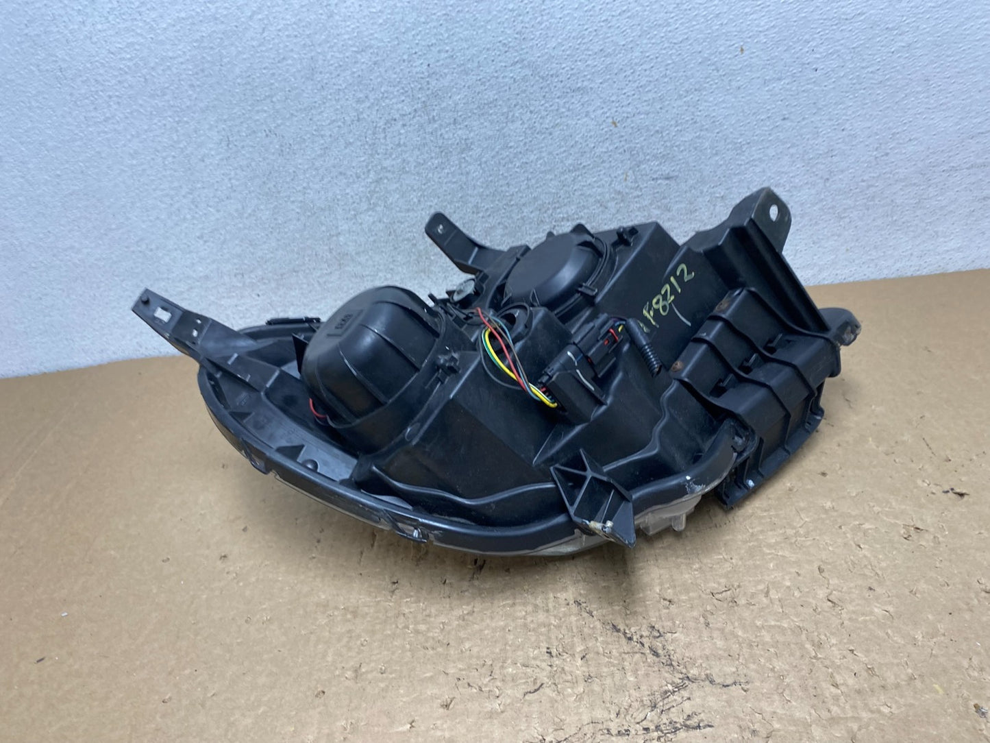 2016-2018 Chevrolet Equinox Left Driver LH Halogen Headlight AF8212 DW6