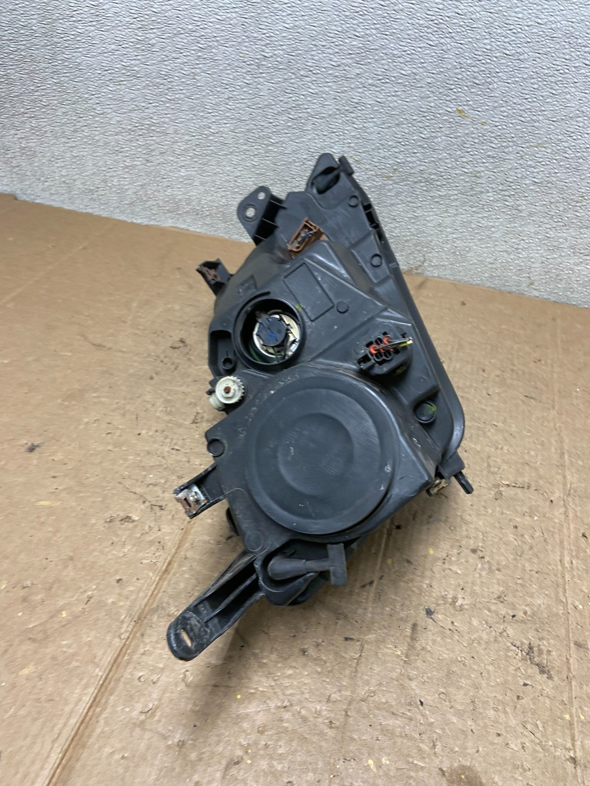 2010 2011 2012 Ford Fusion Left Driver LH Side Headlight Halogen AA3880 DW8