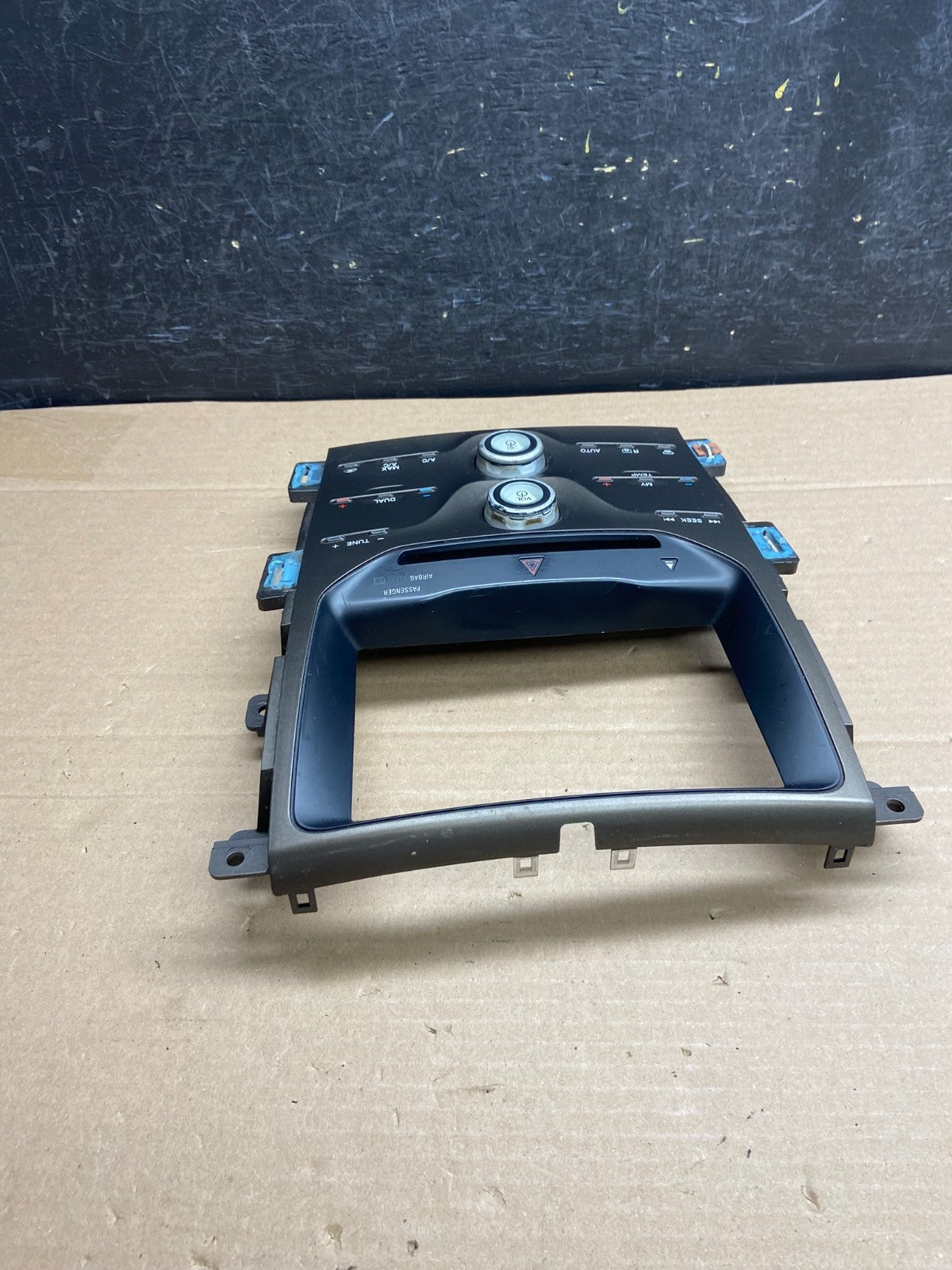 2011-2014 Ford Edge Heater Climate Control Radio CD Control Dash Bezel ag5118 DG2