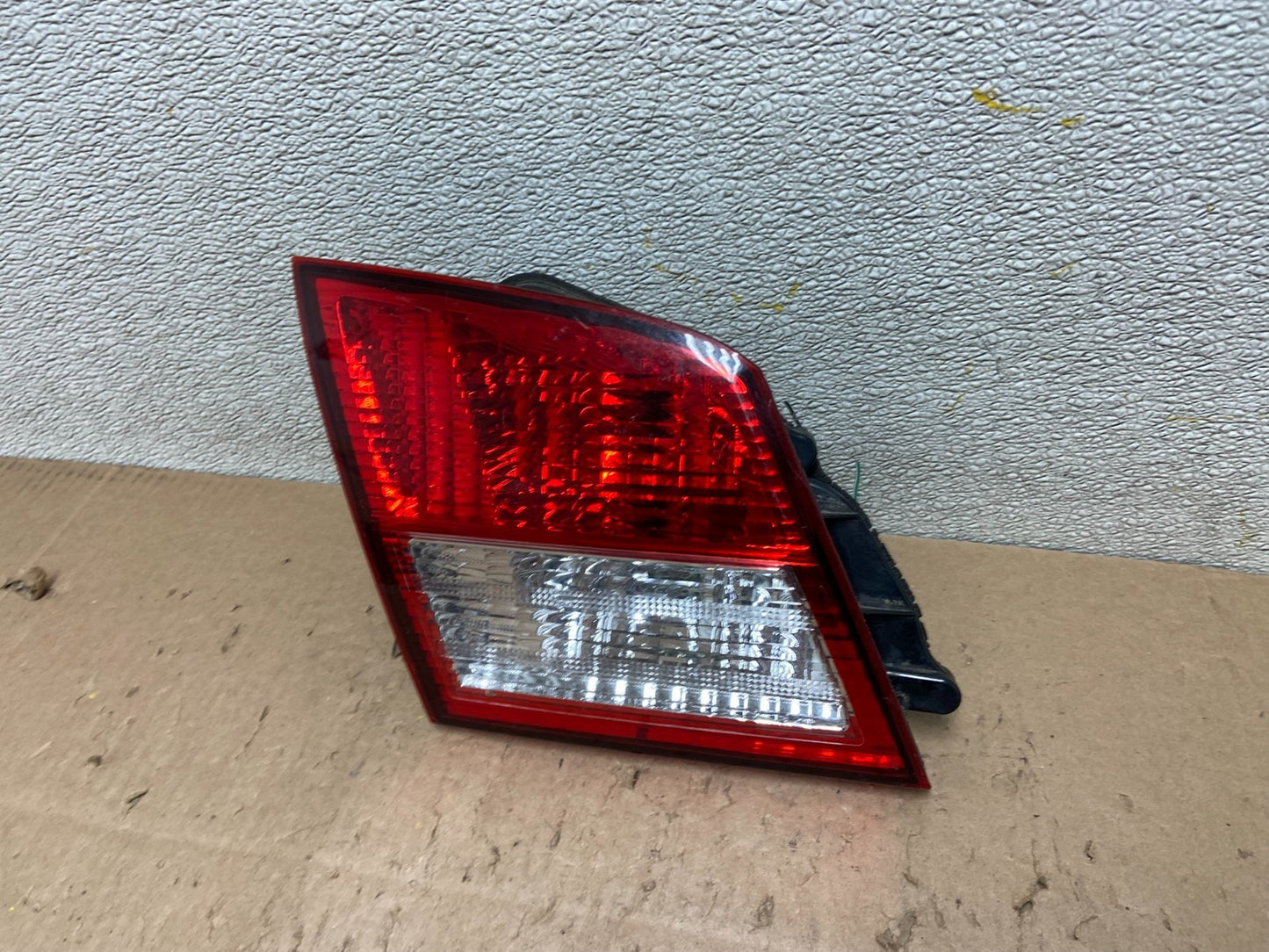 2002 2003 2004 Infiniti i35 Left Driver Lh Side Tail Light Inner Oem Y3186 DW1
