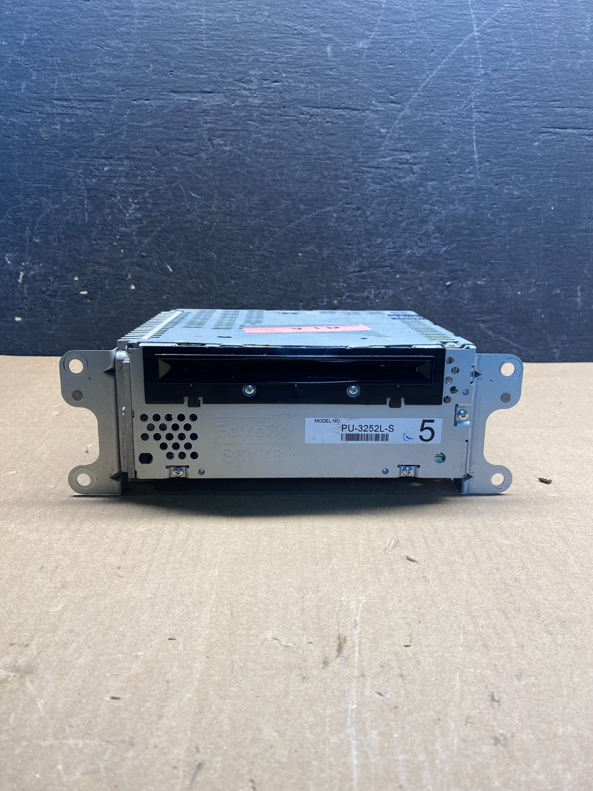 2011 2015 Ford Explorer Audio Equipment Radio Receiver AM FM CD AF1799 DG0