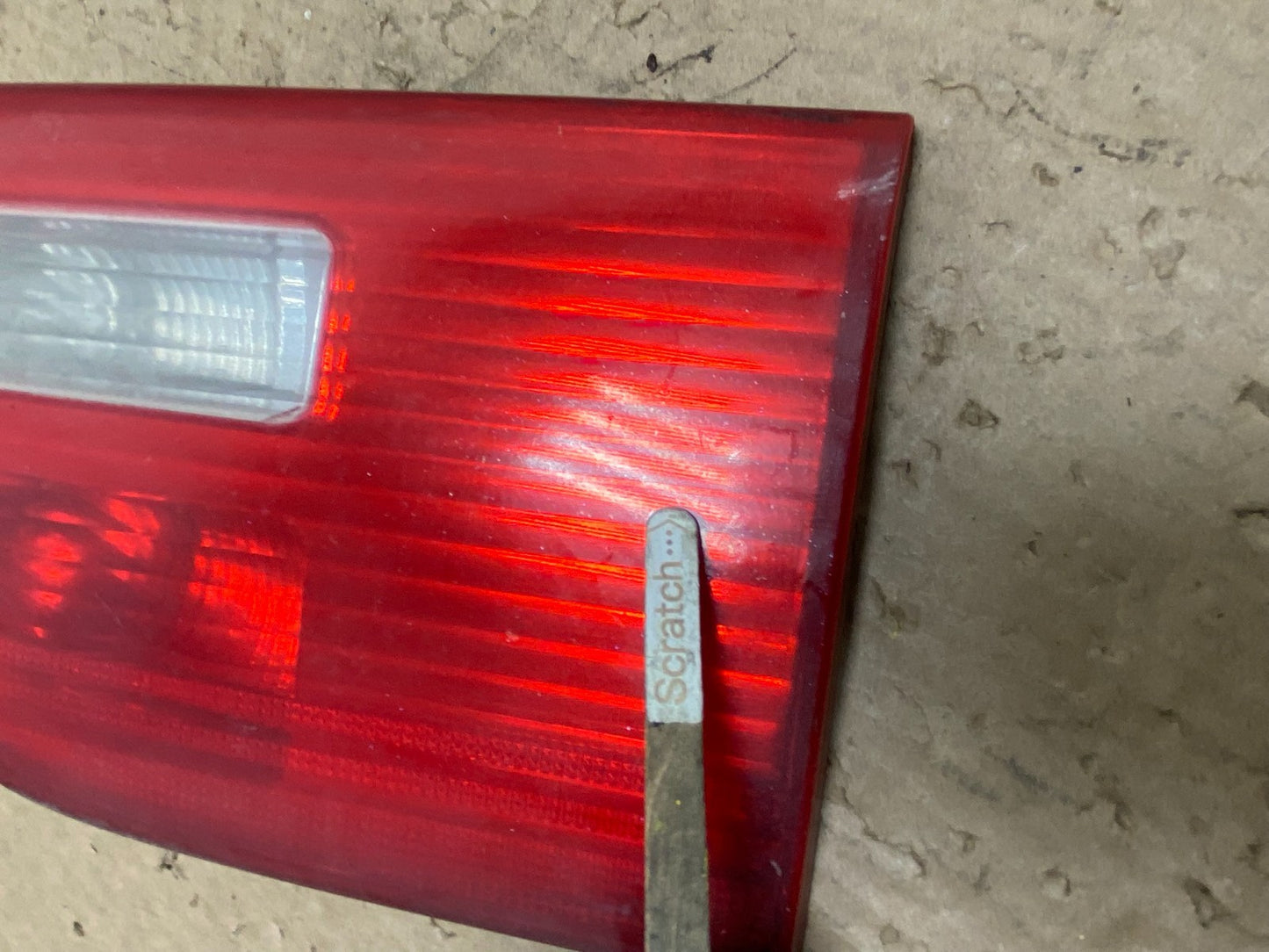 2004-2006 BMW X5 Right Passenger RH Side Inner Tail Light Oem U8857 DW4