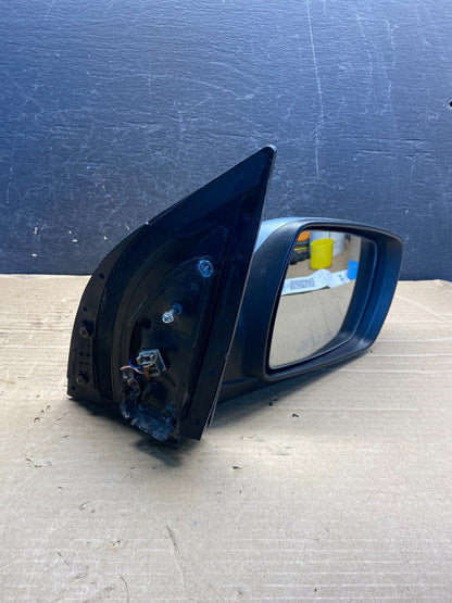 2011 to 2014 Kia Sedona Right Passenger RH Side Door Mirror AF0070 DW9