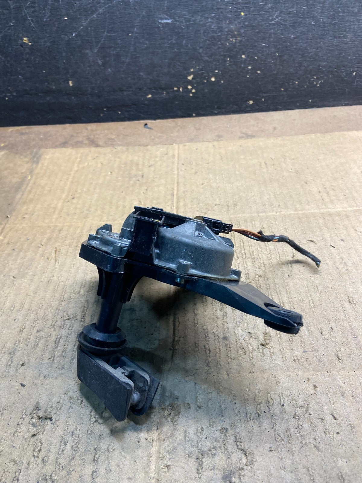 2006-2013 Mercedes GL450 ML500 R550 Rear Glass Windshield Wiper Motor Z4843 DG3